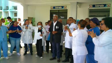 Photo of  Médicos y enfermeras protestan por deterioro del Hospital Vinicio Calventi en los Alcarrizos 