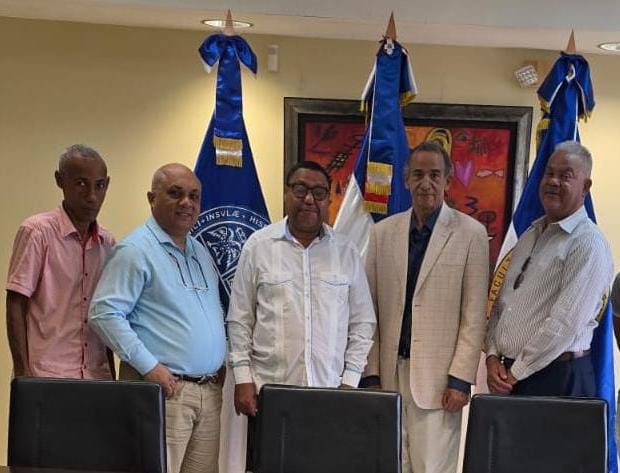 Photo of La Facultad de Ciencias Económicas y Sociales Uasd recibe Megaproyecto a gran escala para reactivar la industria azucarera en RD